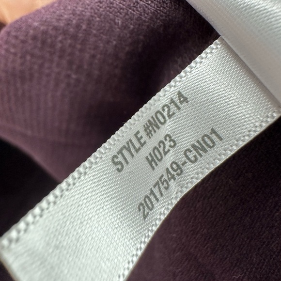 Madewell Waffle Knit Relaxed V-Neck Top Womens Size M Black Iris Plum Casual NWT - Picture 7 of 10